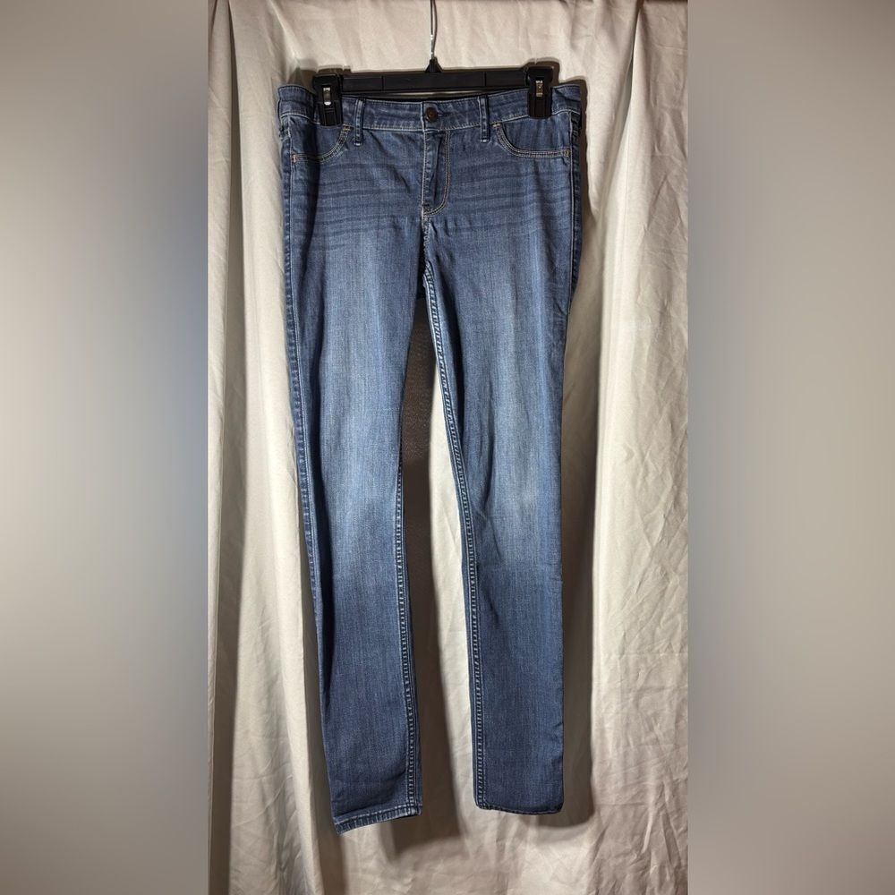 Hollister Skinny Leg 29 x 31 Size 9 L EPC